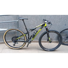 SPECIALIZED EPIC PRO